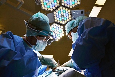 Уникальная операция по замене трикуспидального клапана протезом Медлаб-КТ ЗАО НПП МЕДИНЖ